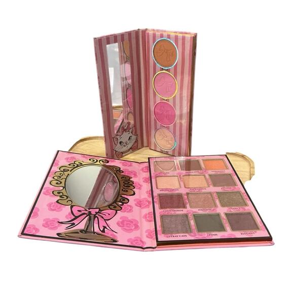 Disney Marie Aristocats Collector Eyeshadow & Complexion Palettes Bundle - Picture 2 of 11
